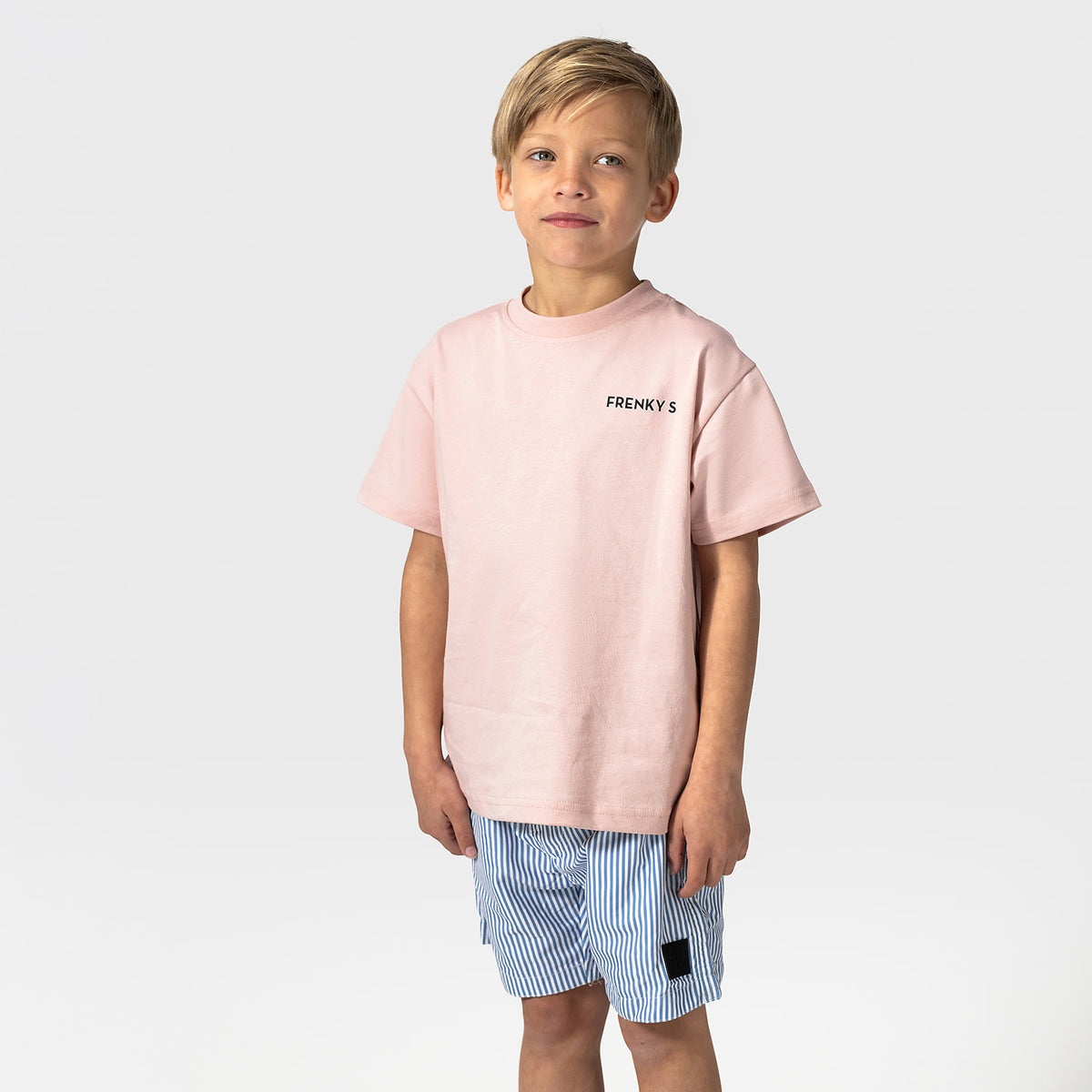 Zacht roze kinder t-shirt CURA achterkant logo 100% katoen Frenky S
