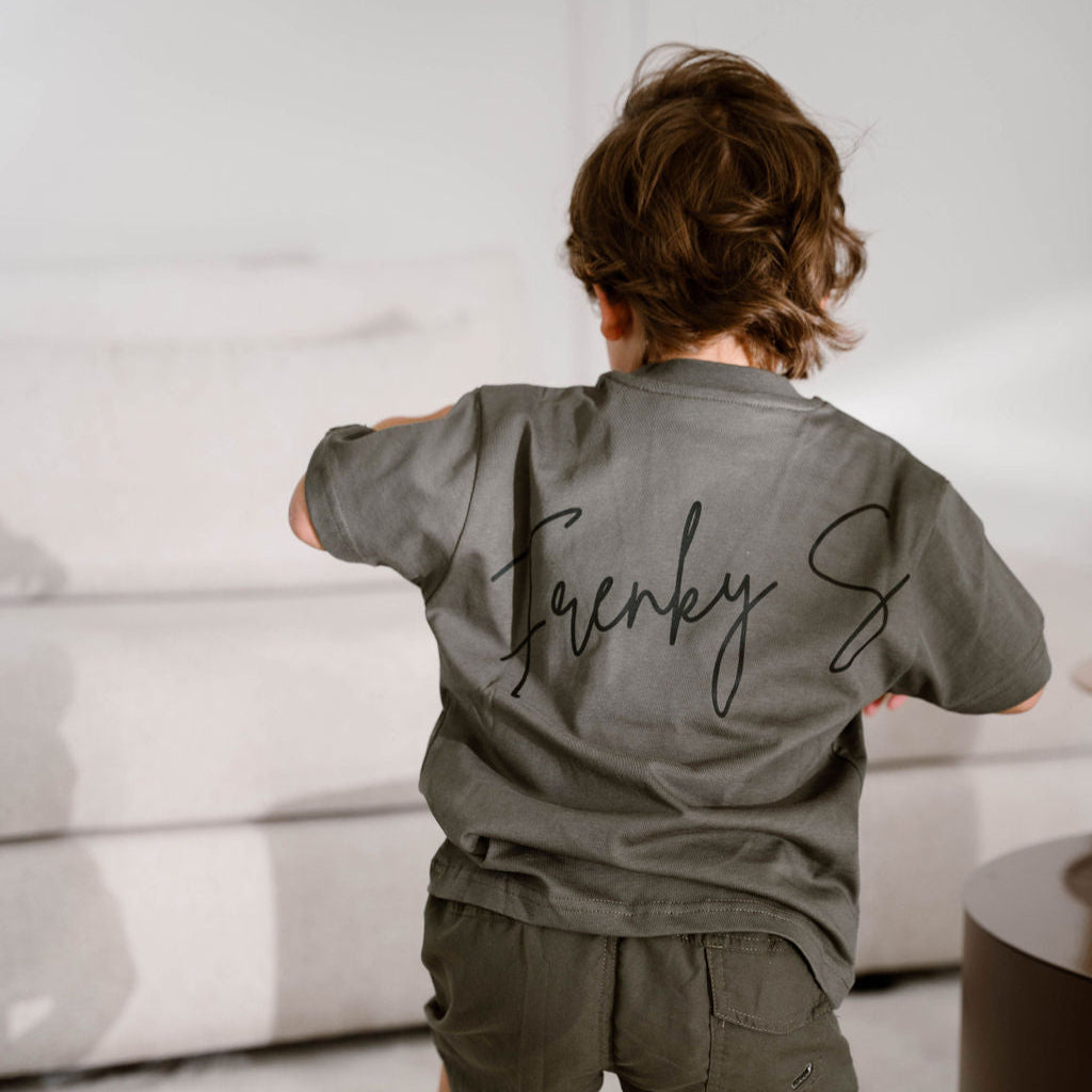 Army groen jongens t-shirt RIO voorkant eco katoen borstdetail