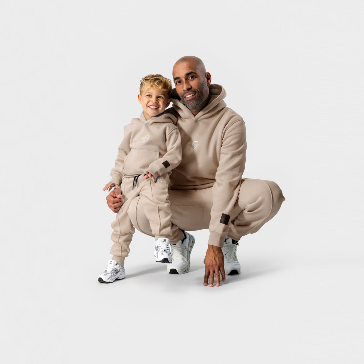 Enzo trainingspak met hoodie | beige - VADER + ZOON