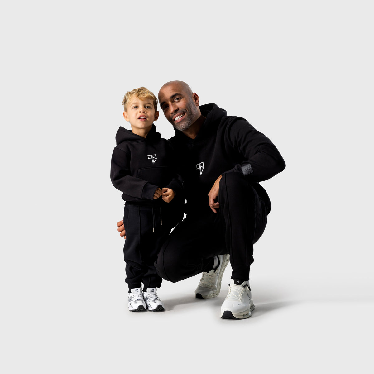 Enzo trainingspak met hoodie | zwart - VADER + ZOON