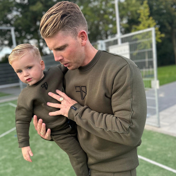 NEVIO Tracksuit | army groen - ADULT - Frenky S -Vader en zoon kleding