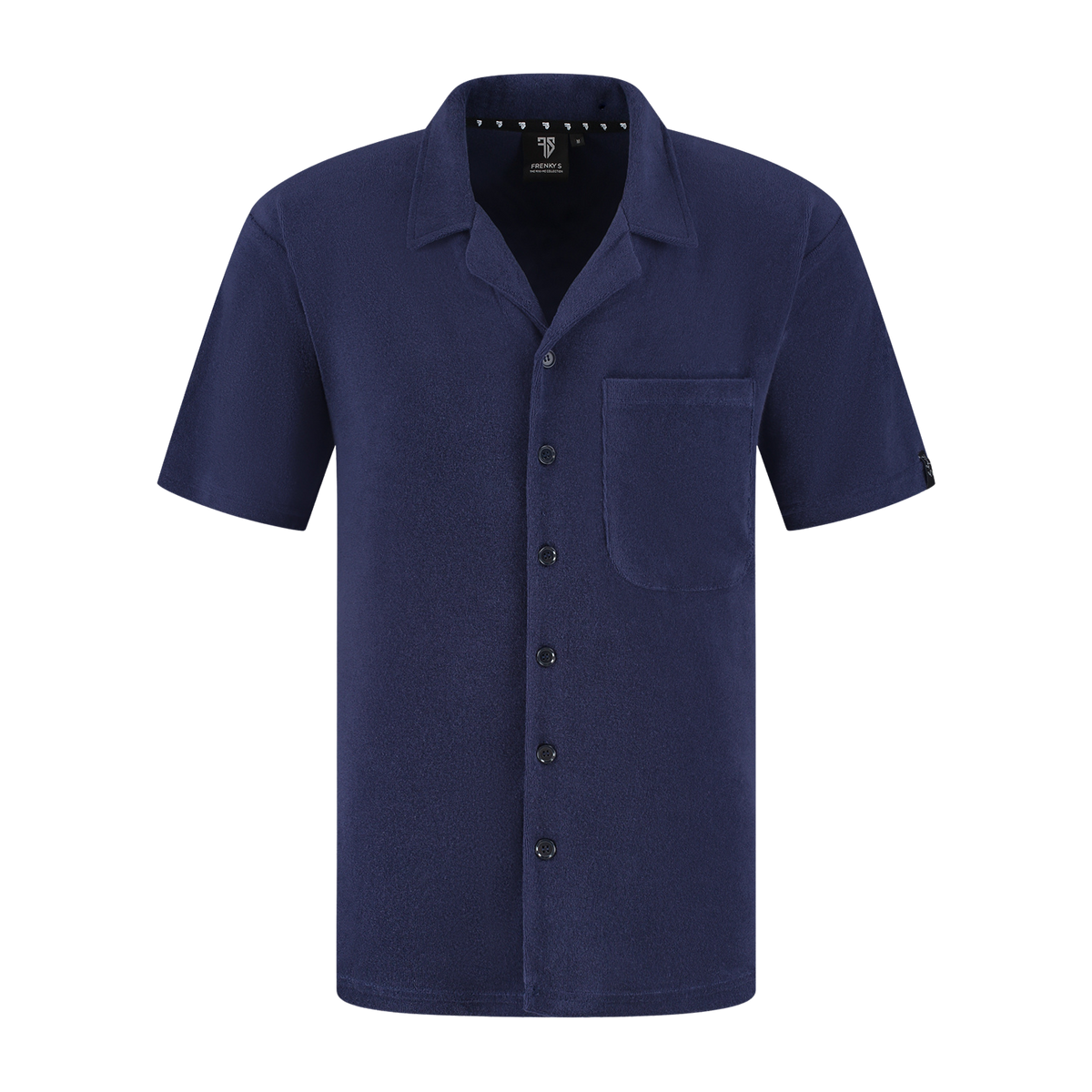 Matching overhemd vader en zoon blauw bij zwembad of strand