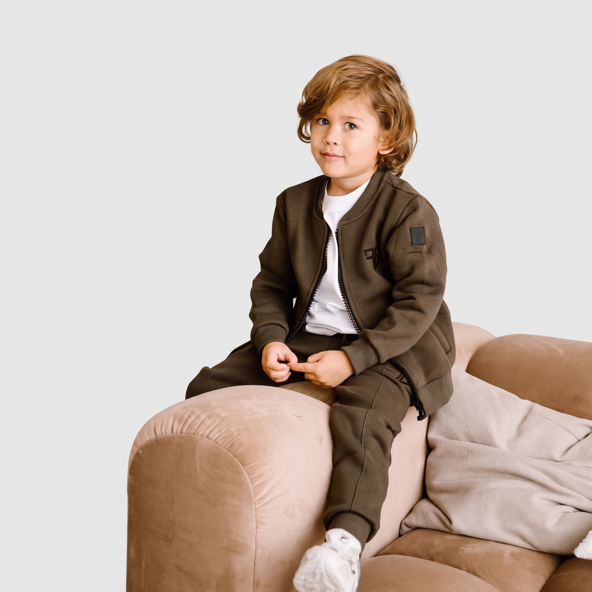 Monty trainingspak army groen kids