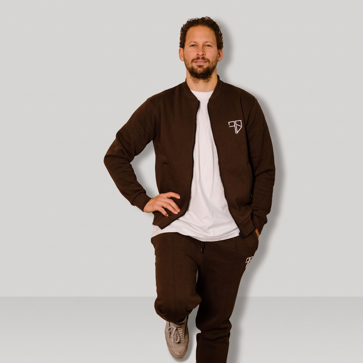 Monty trainingspak mocca bruin heren