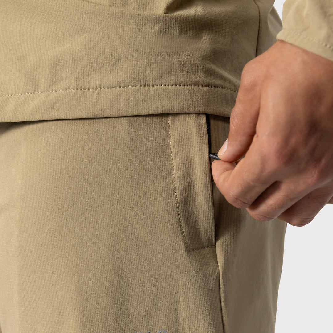 Heren Active suit beige Frenky S, lifestyle foto
