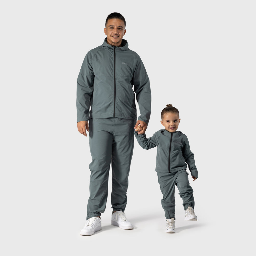 Vader en zoon Active suit blauw Frenky S, lifestyle foto