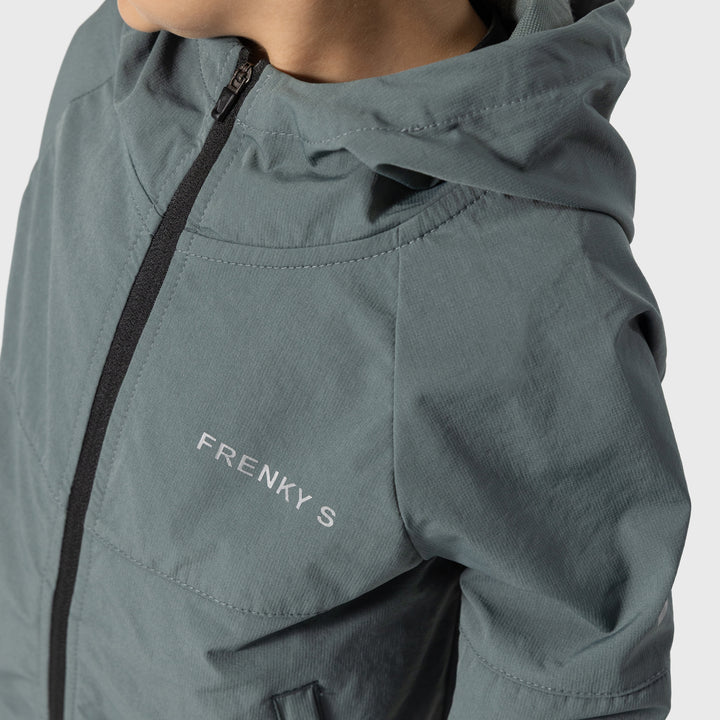 Kinder Active suit blauw Frenky S, lifestyle foto