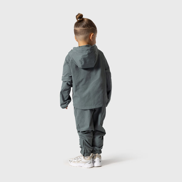 Kinder Active suit blauw Frenky S, lifestyle foto