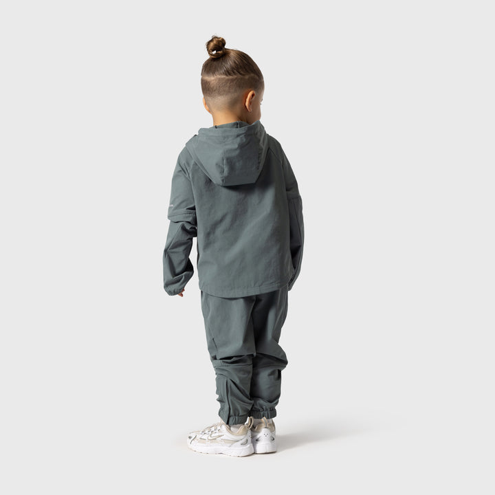 Kinder Active suit blauw Frenky S, lifestyle foto