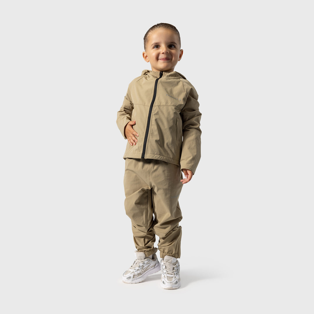 Kinder Active suit beige Frenky S, lifestyle foto