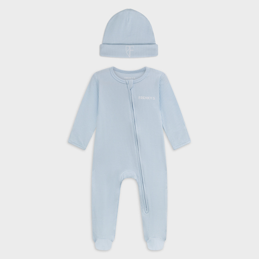 Lichtblauw boxpakje met voetjes voor baby Frenky S