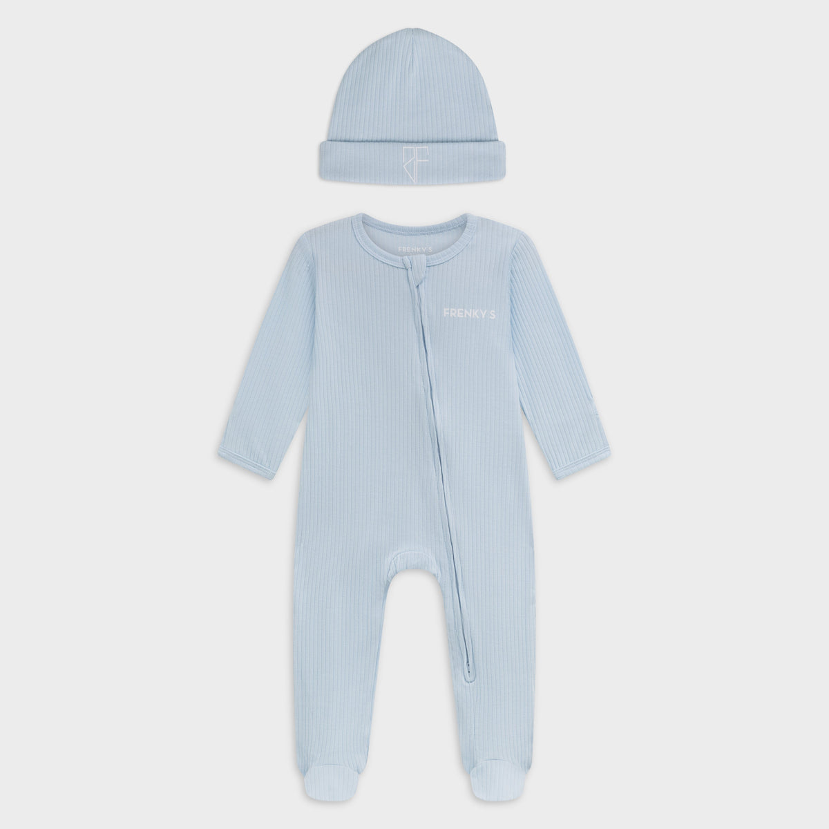 Lichtblauw boxpakje met voetjes voor baby Frenky S