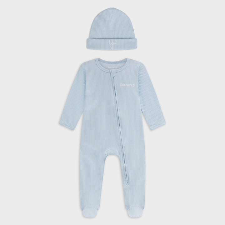 Lichtblauw boxpakje met voetjes voor baby Frenky S